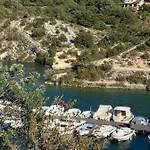 Jolie Maison De Village, A 2 Min A Pied Du D'esparron De Verdon Ferienhaus *