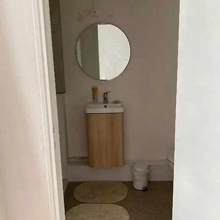 Дом отдыха Jolie Maison De Village, A 2 Min A Pied Du D'esparron De Verdon Эспаррон-де-Вердон